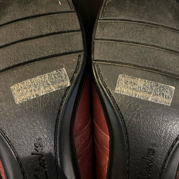 Clarks Bendables Raisin Purple Brown Leather Mary Jane Heels Shoes size 6 - Picture 7 of 10